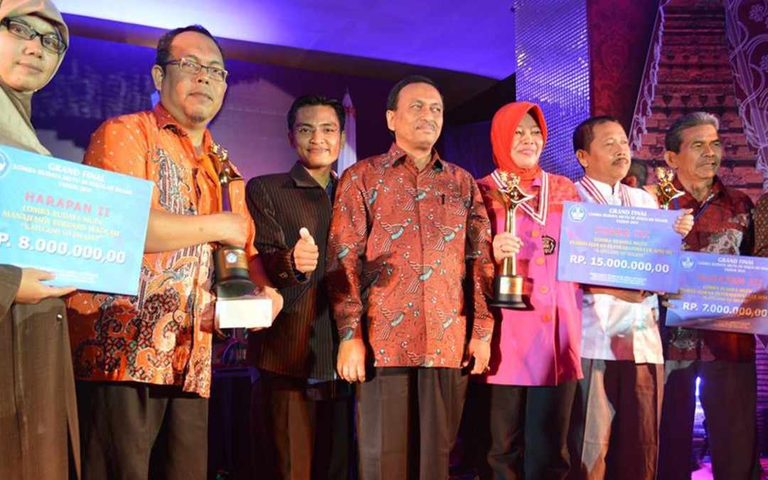 SDIT Al-Hasanah Juara Harapan II Lomba Budaya Mutu Manajemen Sekolah Tingkat Nasional 2014