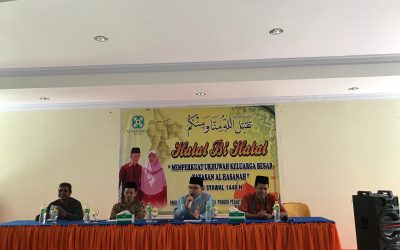 Halal bi Halal, Guru dan Karyawan Al Hasanah Komitmen Tingkatkan Kualitas Diri dan Sekolah