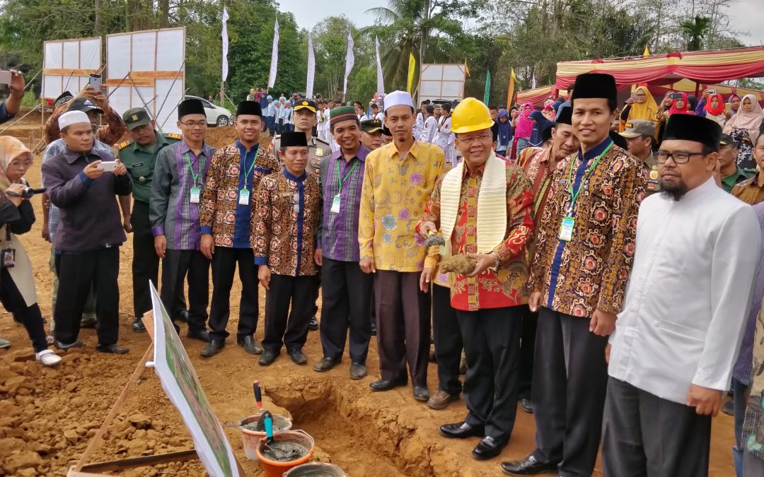 Dukung Center of Excellence Pendidikan Berkualitas, Gubernur Rohidin Resmikan Pembangunan SMAIT dan Masjid Al Hasanah